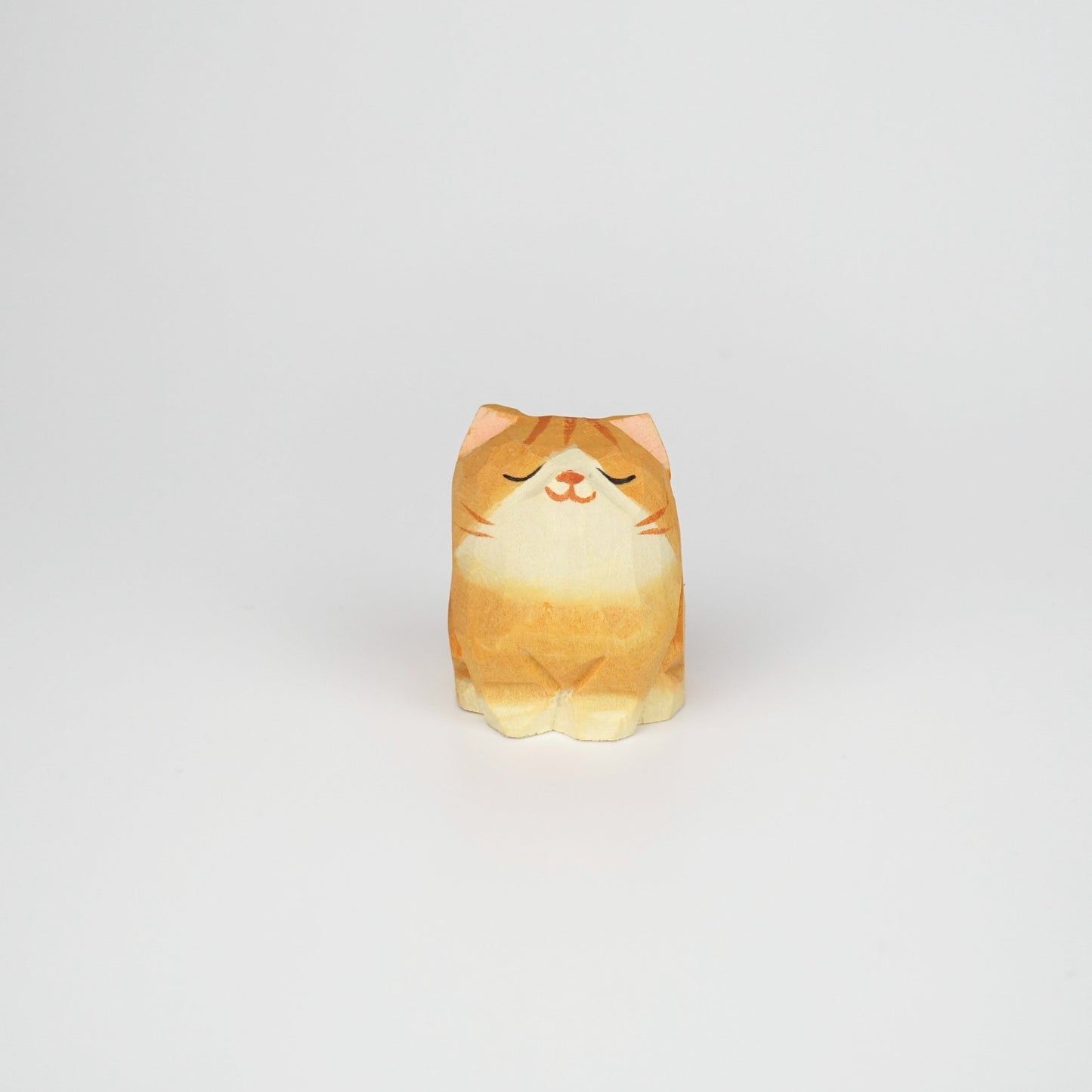 木雕黃白小貓